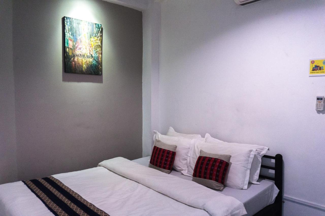 Hostel9 Rangoon Buitenkant foto